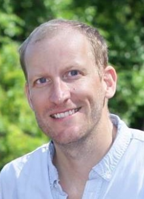 
<span>Alistair Field</span>
