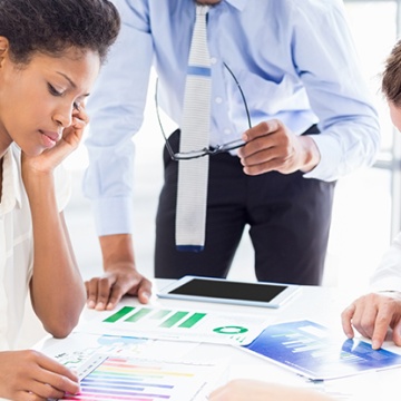 How Not To Build Data Visualization For Financial Reporting 